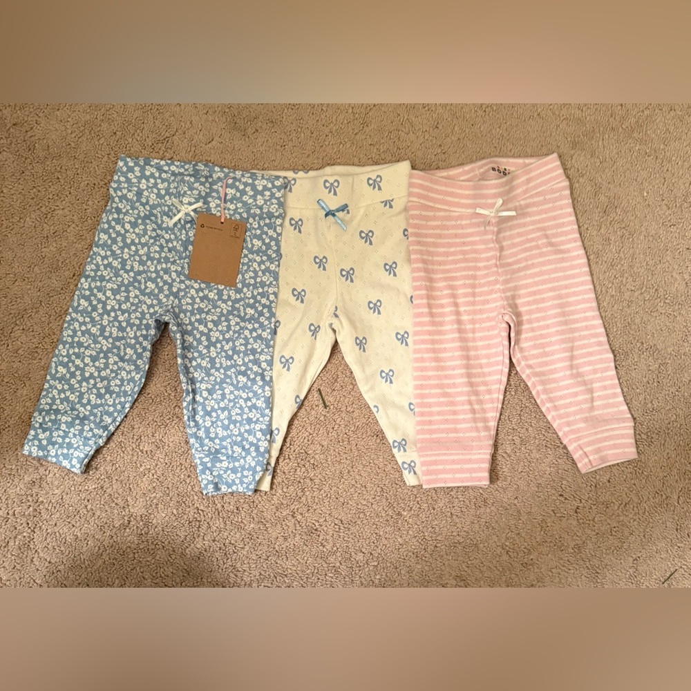 Boden Leggings Blue, Cream, and Pink